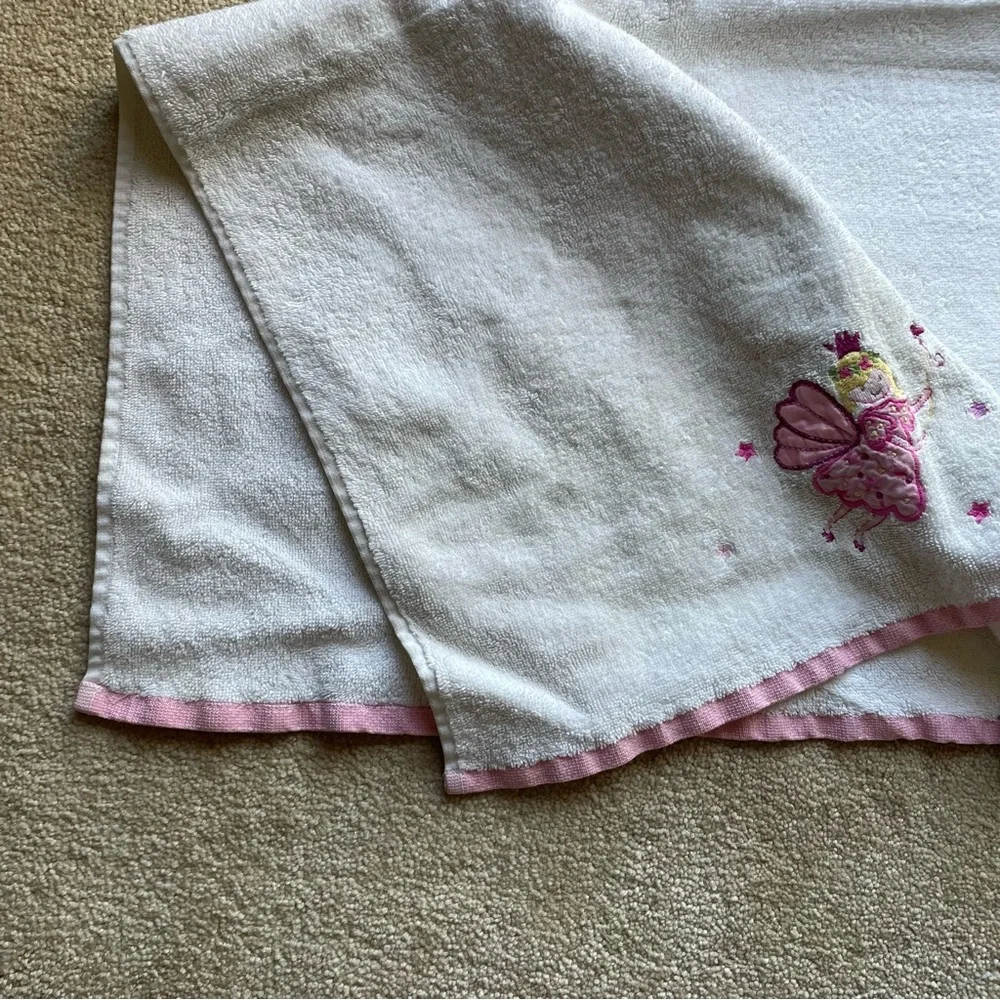 Akova fairy princess hand towel
